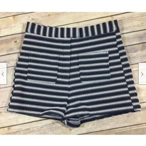 TOPSHOP NWOT Flat Front High Waist Rise Shorts 8